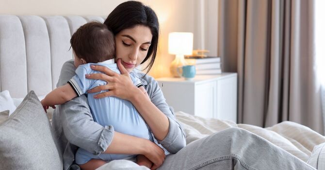 Postpartum Anxiety: Symptoms, Timeline, and How to Start Healing